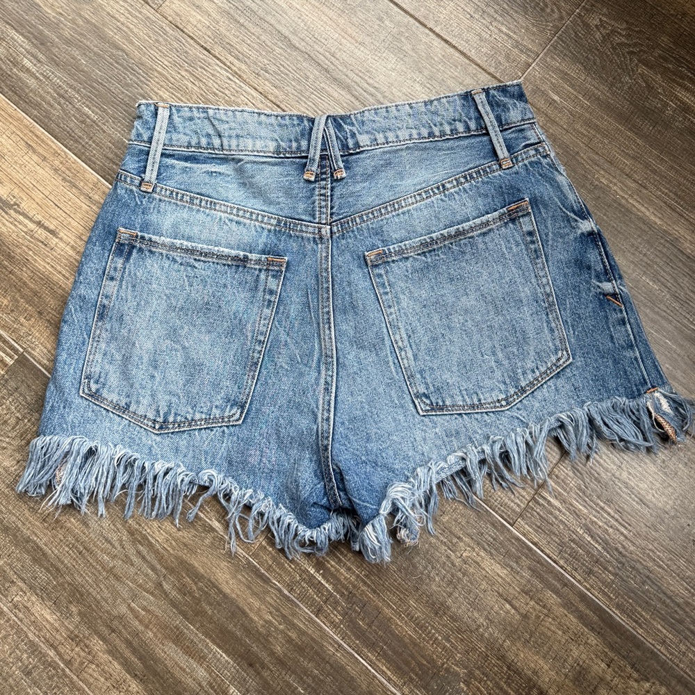 Good American denim jeans short 26 - Picture 2 of 3
